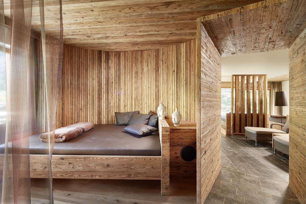 Hotel Berghof Crystal Spa & Sports تكس المظهر الخارجي الصورة