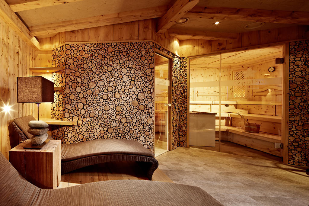 Hotel Berghof Crystal Spa & Sports تكس المظهر الخارجي الصورة