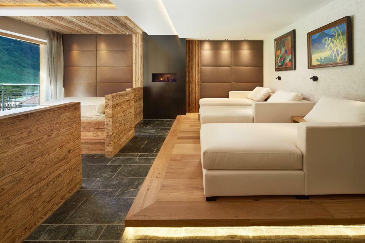 Hotel Berghof Crystal Spa & Sports تكس المظهر الخارجي الصورة