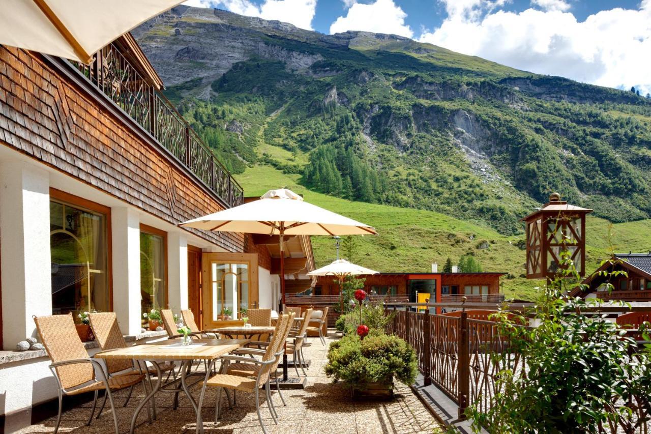 Hotel Berghof Crystal Spa & Sports تكس المظهر الخارجي الصورة