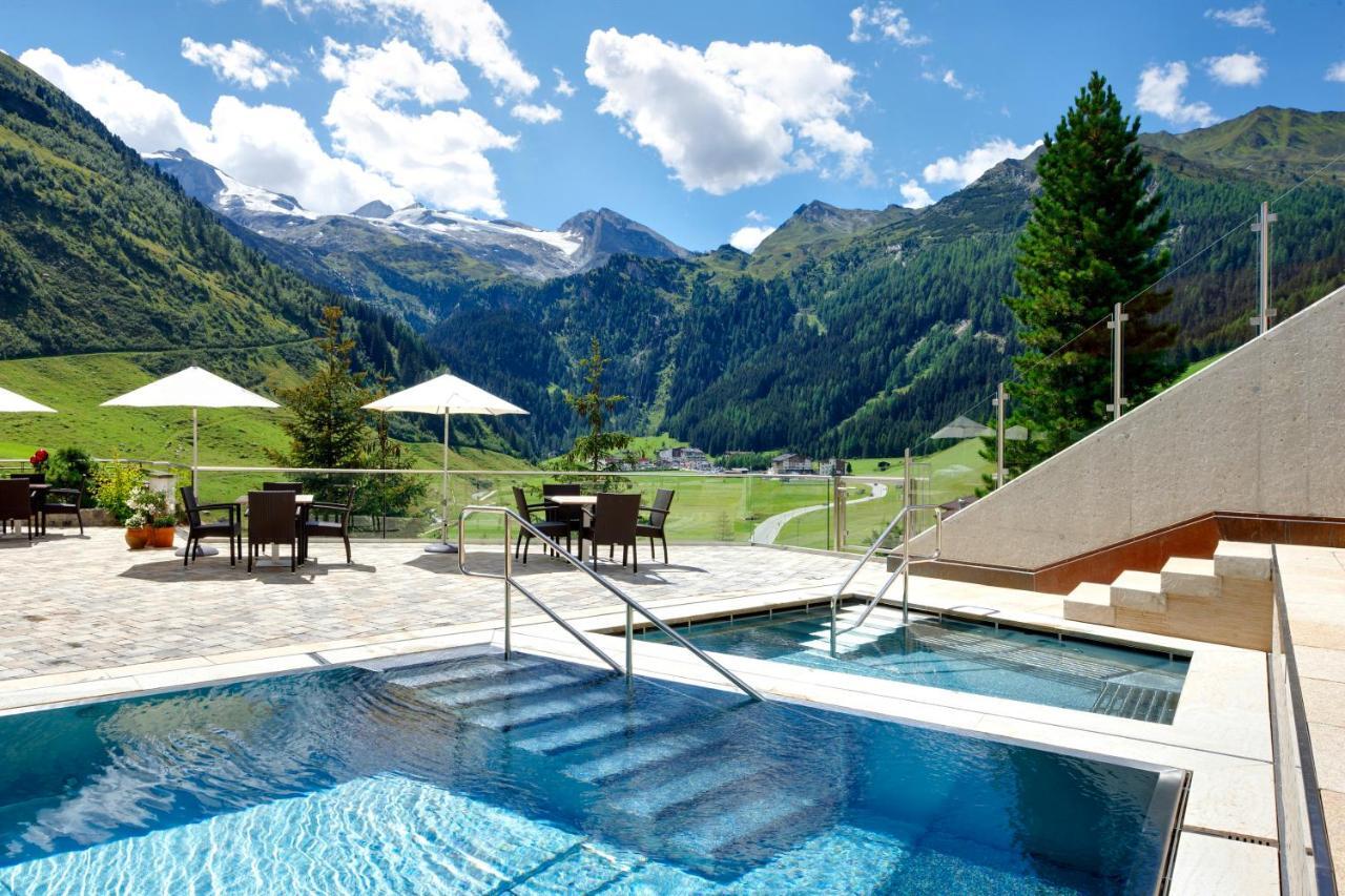 Hotel Berghof Crystal Spa & Sports تكس المظهر الخارجي الصورة