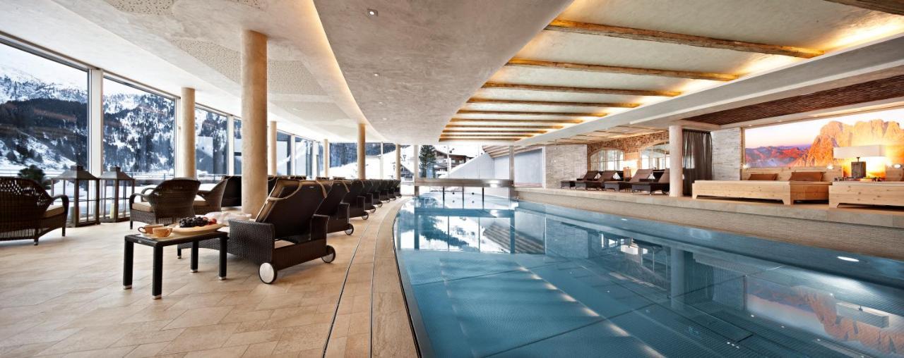 Hotel Berghof Crystal Spa & Sports تكس المظهر الخارجي الصورة